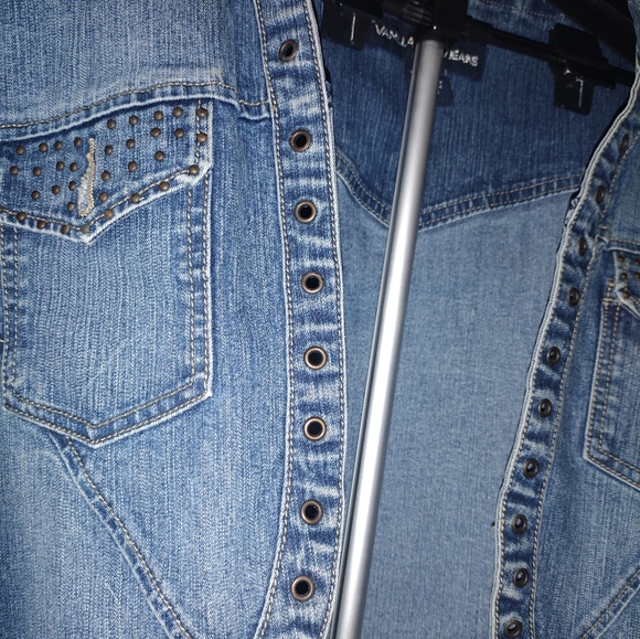 Cropped jean jacket - Picture 2 of 3